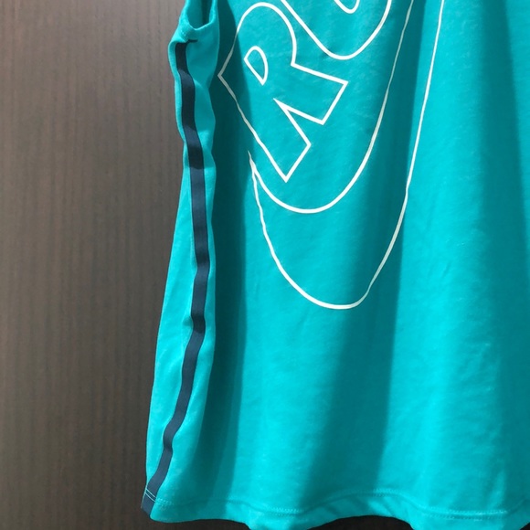 Nike Dri-Fit Muscle Tee NWOT - Picture 2 of 4